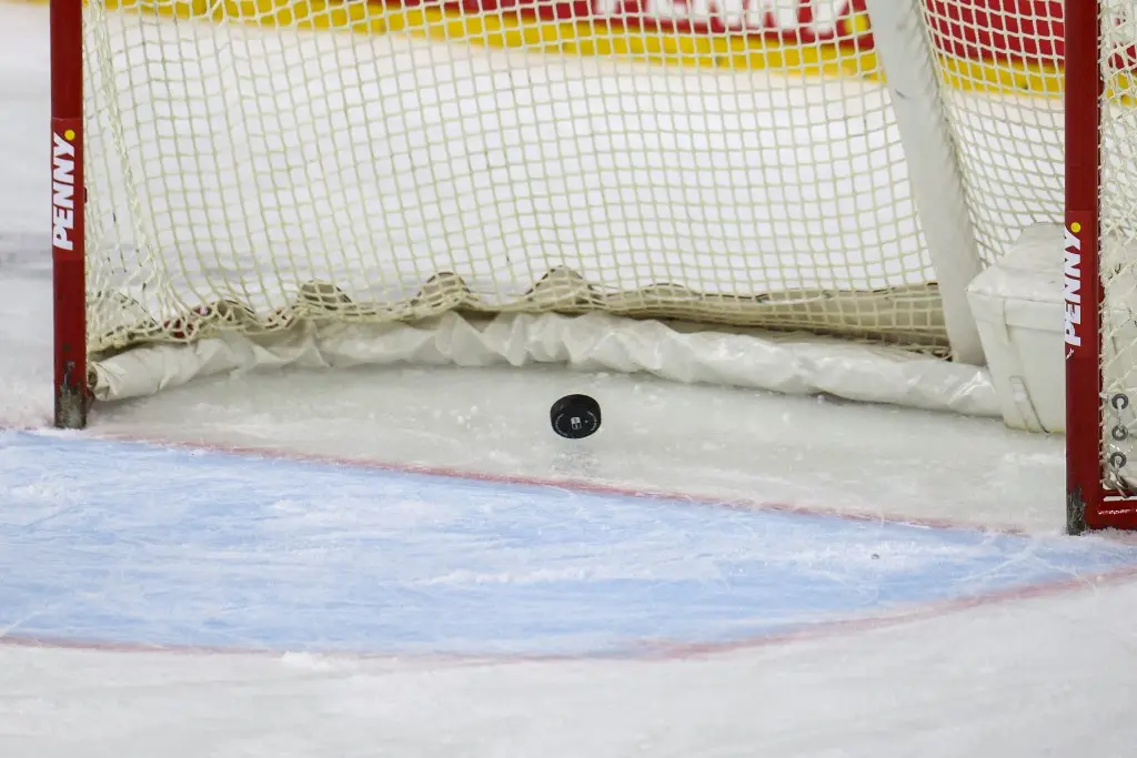 Learn about puck line betting basics